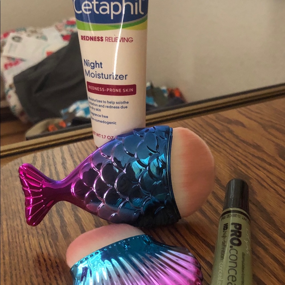 Cetafil Night Cream, concealer, Make Up Brushes
